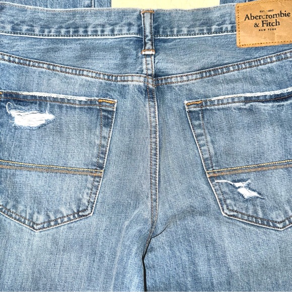 Abercrombie & Fitch Classic Straight Destructed Jeans, Sz 32x34 (see meas) - Picture 5 of 11